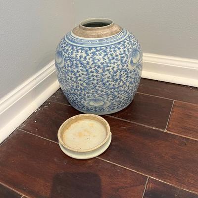 Antique Chinese Blue and White Covered Jar
