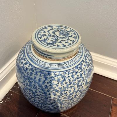 Antique Chinese Blue and White Covered Jar