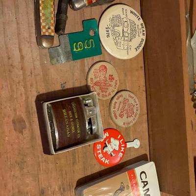 Misc box of vintage items