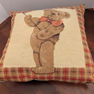 Assortment Of Throw Pillows (see all pictures)