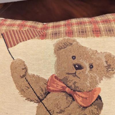 Assortment Of Throw Pillows (see all pictures)