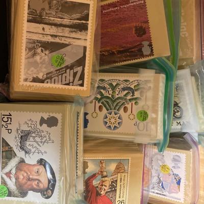 Hundreds of Great Britain postcards