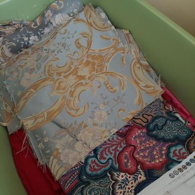 Large Fabric Lot (B2-BBL)
