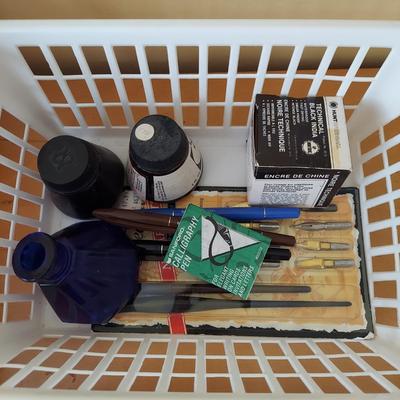 Watercolor Paint, Sketchbooks and More (B2-BBL)