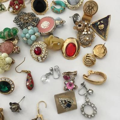 Vintage miss matched earring lot