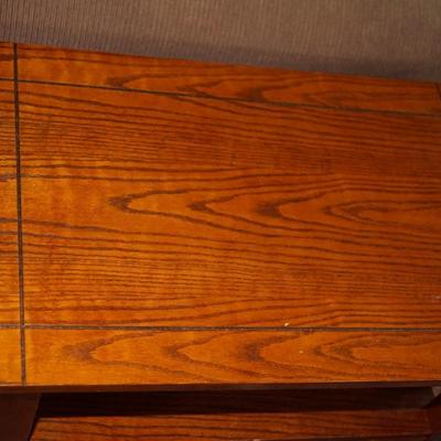 ARTS AND CRAFTS STYLE OAK END TABLE W/DRAWER AND LOWER SHELF.