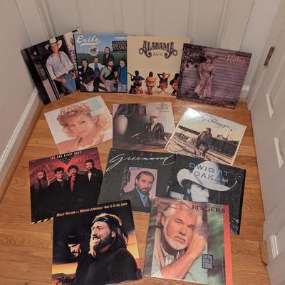 Assortment Of Records Various Artists Willie Nelson Reba Alabama Kenny Rogers