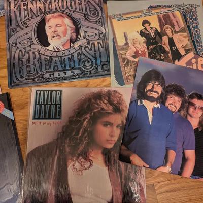 Assortment Of Records Various Artists Kenny Rogers Willie Nelson