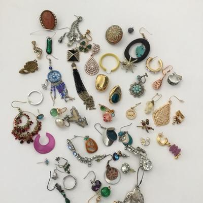 Mismatch earring lot