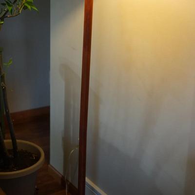 NATURAL TEAK FLOOR LAMP /GOOD FABRIC SHADE, ROUND SECURE BASE/FOOT PEDAL SWITCH