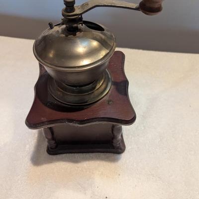 Antique Kaffee Coffee Grinder