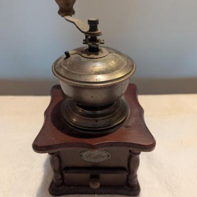 Antique Kaffee Coffee Grinder