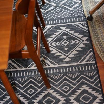 109" by 73" (9 ft by 6ft) SOUTHWEST STYLE GEOMETRIC PERFORMANCE WOVEN RUG MAT DARK GREY AND WHITE