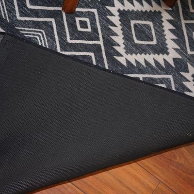 109" by 73" (9 ft by 6ft) SOUTHWEST STYLE GEOMETRIC PERFORMANCE WOVEN RUG MAT DARK GREY AND WHITE