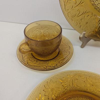 30 Pieces Of Tiara Exclusive Dinner Set #26