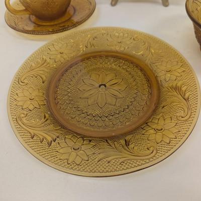 30 Pieces Of Tiara Exclusive Dinner Set #26