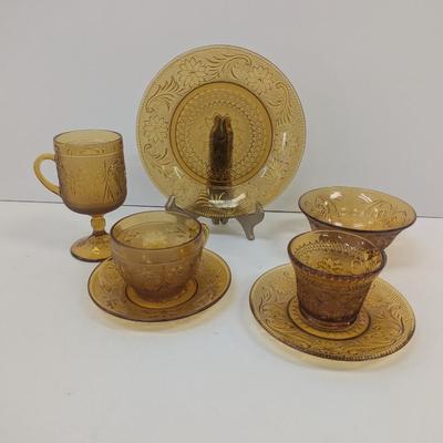27 Pieces Of Tiara Exclusive Dinner Set #27
