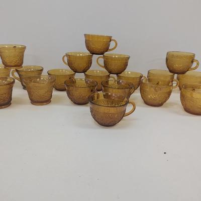 19 - 3 Styles Of Tiara Cups #28