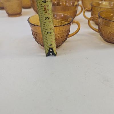 19 - 3 Styles Of Tiara Cups #28