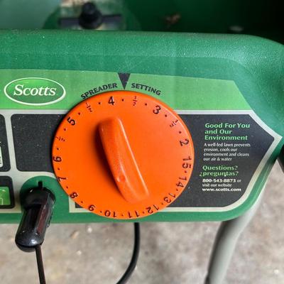 LOT 2G: Scott’s Turf Builder Edgeguard Spreader & Wheelbarrow