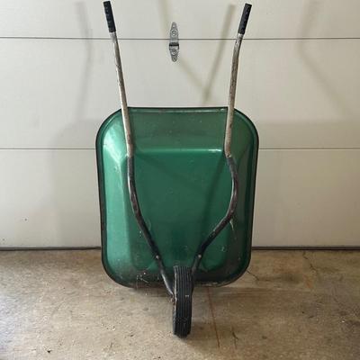 LOT 2G: Scott’s Turf Builder Edgeguard Spreader & Wheelbarrow