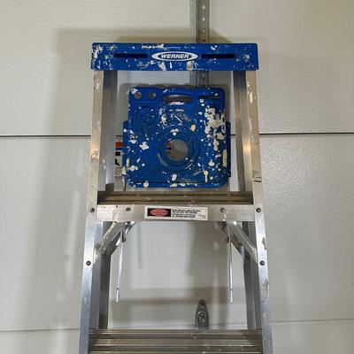 LOT 3G: 6’ Werner 6’ Folding Ladder