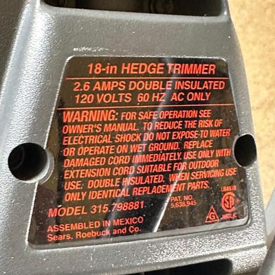 LOT 4G: Craftsman Electric Chainsaw, Homelite Electric Blower/Vac & Craftsman Bushwacker