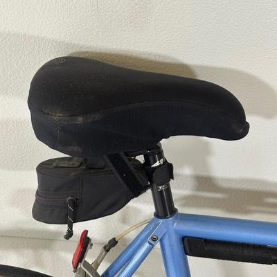 LOT 7G: Trek 1420 Bicycle