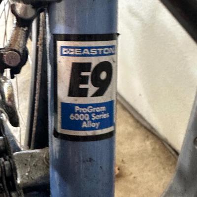 LOT 7G: Trek 1420 Bicycle