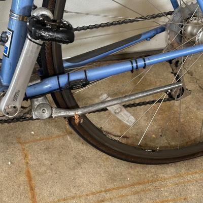 LOT 7G: Trek 1420 Bicycle