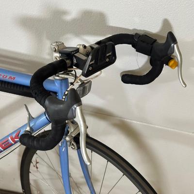 LOT 7G: Trek 1420 Bicycle