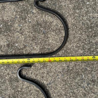 LOT 8G: Shepards Hooks & Pots