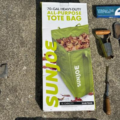 LOT 9G: Gardening Tool Essentials! 18 Piece Apollo Garden Tool Set& More