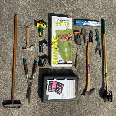 LOT 9G: Gardening Tool Essentials! 18 Piece Apollo Garden Tool Set& More