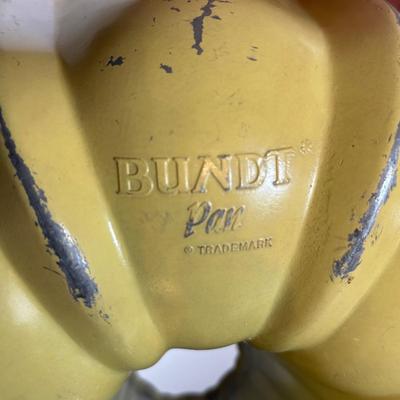 LOT 14D: Kitchen Appliances, Essentials & Decor - Electric Crepe Maker, Bundt Pan & More
