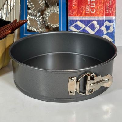 LOT 14D: Kitchen Appliances, Essentials & Decor - Electric Crepe Maker, Bundt Pan & More