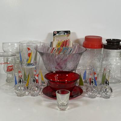 LOT 15D: Beautiful Glass Cups, Bowls, Shakers & More!