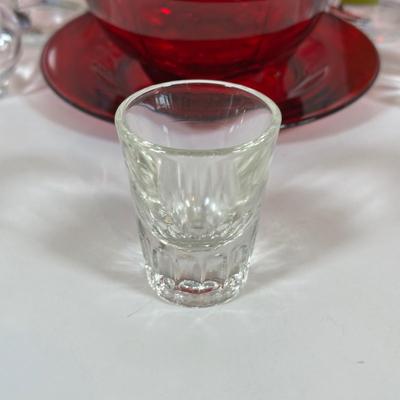 LOT 15D: Beautiful Glass Cups, Bowls, Shakers & More!