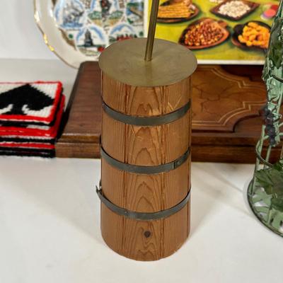 LOT 16D: Beautiful Kitchen Decor, The Cheese & Cracker Bubble & More!