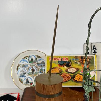 LOT 16D: Beautiful Kitchen Decor, The Cheese & Cracker Bubble & More!