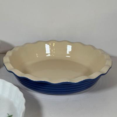LOT 19D: Terracotta Apple Baker, Egg Serving Plate & More