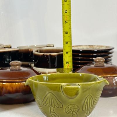 LOT 20D: Vintage Pfaltzgraff Brown Drip Stoneware Dishes & More