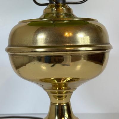 LOT 23D: Vintage Brass & Glass American Federal Eagle Table Lamp