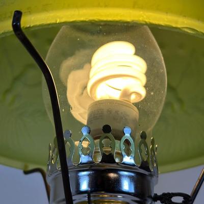 LOT 23D: Vintage Brass & Glass American Federal Eagle Table Lamp