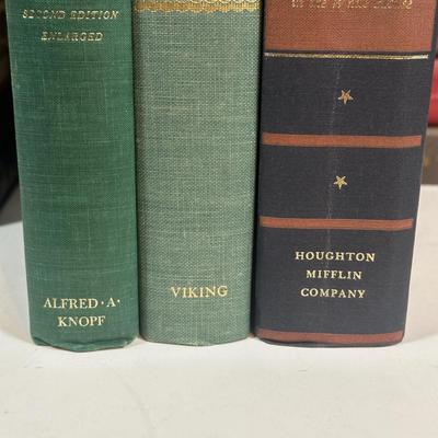 LOT 28L: Vintage Book Collection - The Presidents Of The United States Vol. 1 & 2, Empire For Liberty & More