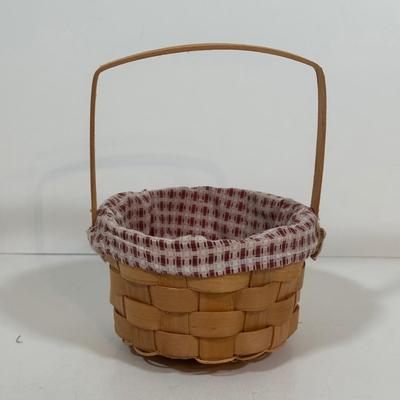LOT 31L: Collection Of Decorative Baskets