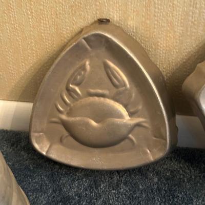 LOT 33L: Vintage Jello Molds & More