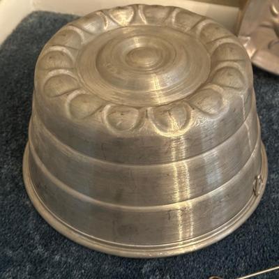 LOT 33L: Vintage Jello Molds & More