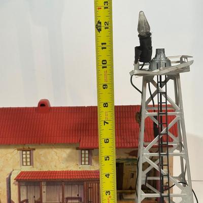 LOT 34L: Lionel Trains & Plasticville Accessories & More!