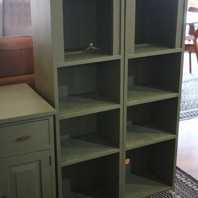 USEFUL CHARMING WALL UNIT FOR ENTRYWAY, ENCLOSED PORCH, OR DEN